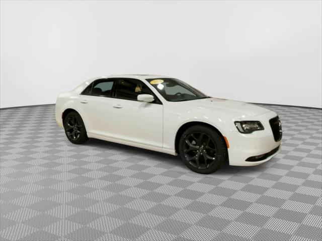 2023 Chrysler Chrysler 300 300S V6