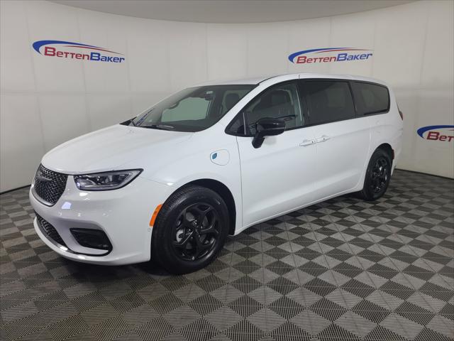 2024 Chrysler Pacifica Hybrid PACIFICA PLUG-IN HYBRID S APPEARANCE 2024 Chrysler Pacifica Hybrid PACIFICA PLUG-IN HYBRID S APPEARANCE