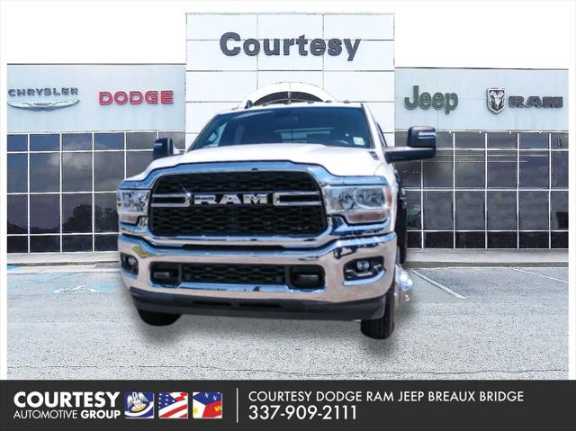 2024 RAM Ram 3500 Chassis Cab RAM 3500 TRADESMAN CREW CAB CHASSIS 4X2 60 CA
