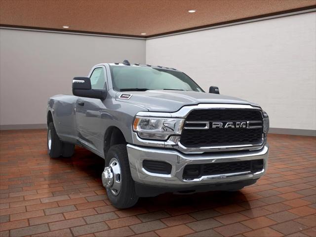 2024 RAM Ram 3500 RAM 3500 TRADESMAN REGULAR CAB 4X4 8 BOX