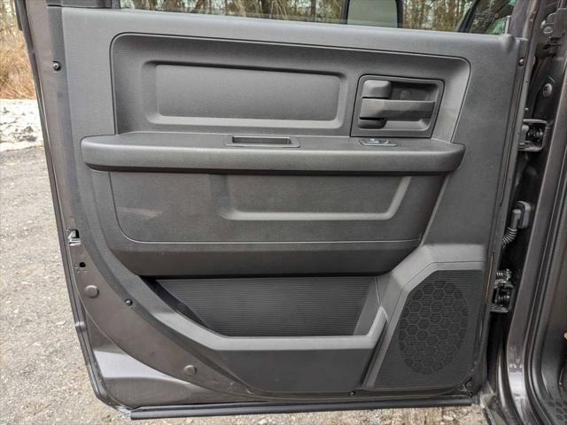 2024 Ram 3500 Tradesman Crew Cab 4x4 6'4" Box
