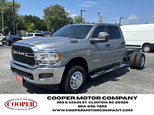 2024 RAM Ram 3500 Chassis Cab RAM 3500 SLT CREW CAB CHASSIS 4X4 60 CA