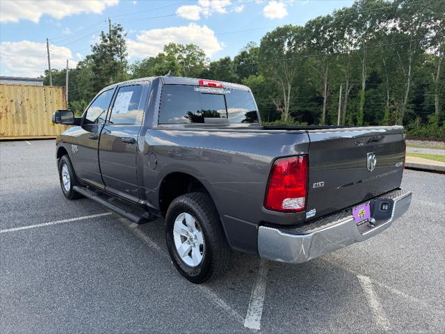 2022 Ram 1500 Classic SLT Crew Cab 4x4 5'7" Box