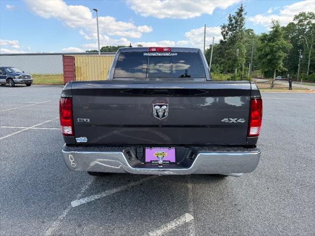 2022 Ram 1500 Classic SLT Crew Cab 4x4 5'7" Box
