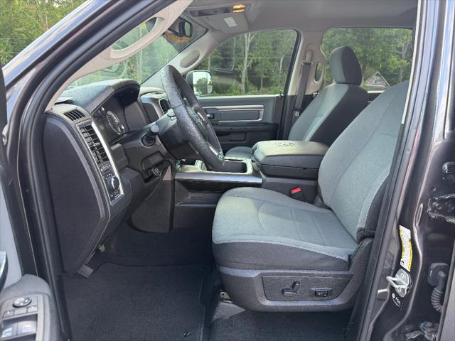 2022 Ram 1500 Classic SLT Crew Cab 4x4 5'7" Box