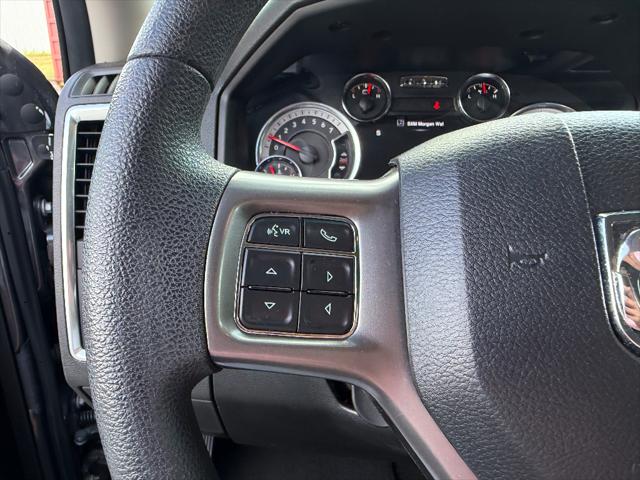 2022 Ram 1500 Classic SLT Crew Cab 4x4 5'7" Box