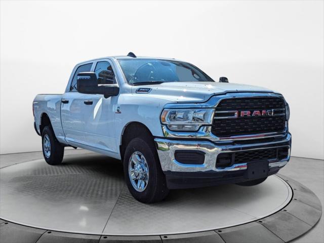 2024 RAM Ram 3500 RAM 3500 TRADESMAN CREW CAB 4X4 64 BOX