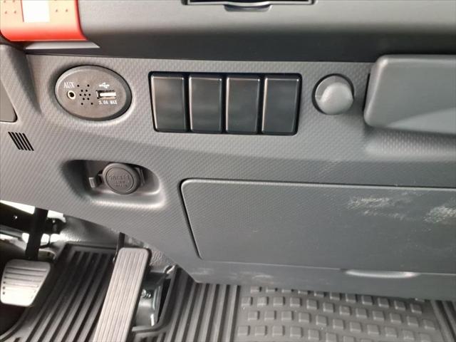 2024 Isuzu NRR NRR