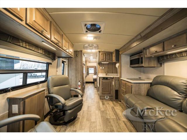 2021 Ford E-450 Cutaway Unknown