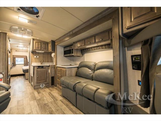 2021 Ford E-450 Cutaway Unknown