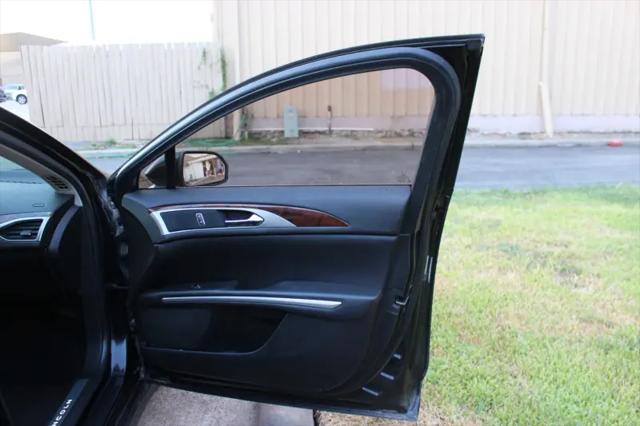 2014 Lincoln MKZ FWD