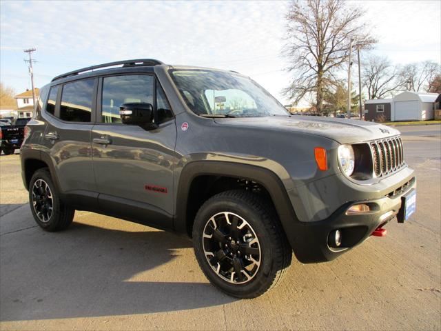 2023 Jeep Renegade RENEGADE TRAILHAWK 4X4