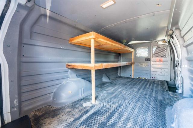 2011 GMC Savana 2500 Work Van