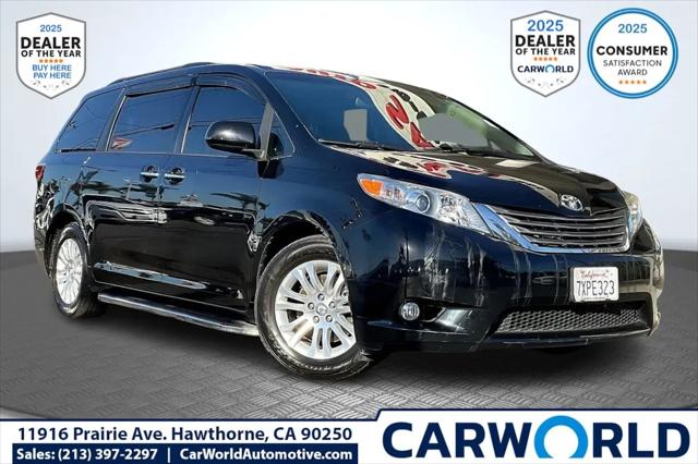 2017 Toyota Sienna XLE 8 Passenger for sale in Hawthorne, CA