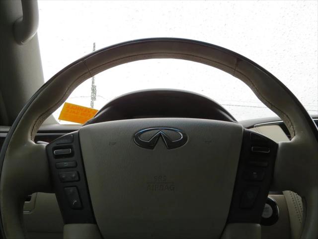 2012 INFINITI QX56 8-passenger