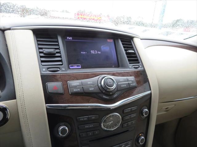 2012 INFINITI QX56 8-passenger