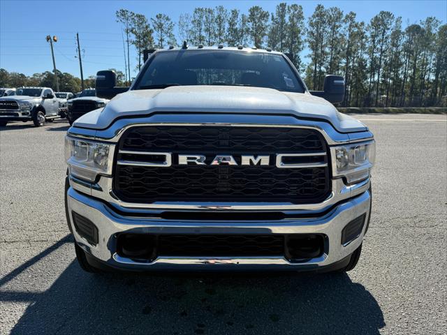 2024 RAM Ram 4500 Chassis Cab RAM 4500 TRADESMAN CHASSIS CREW CAB 4X2 84 CA 2024 RAM Ram 4500 Chassis Cab RAM 4500 TRADESMAN CHASSIS CREW CAB 4X2 84 CA