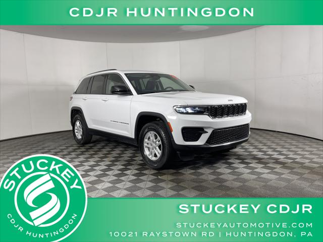 2023 Jeep Grand Cherokee Laredo 4x4 2023 Jeep Grand Cherokee Laredo 4x4