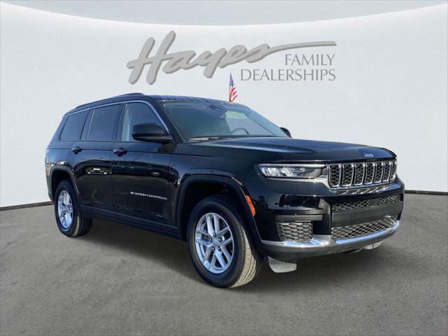 2022 Jeep Grand Cherokee L Laredo 4x2