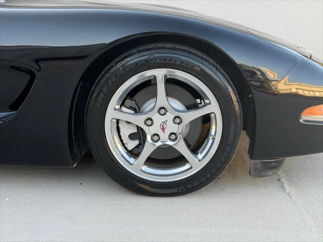 2003 Chevrolet Corvette Base