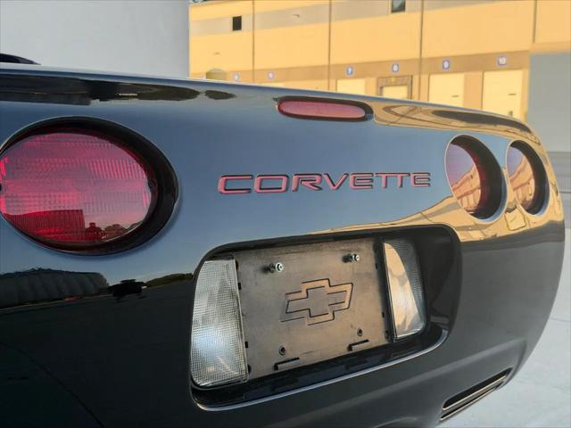 2003 Chevrolet Corvette Base