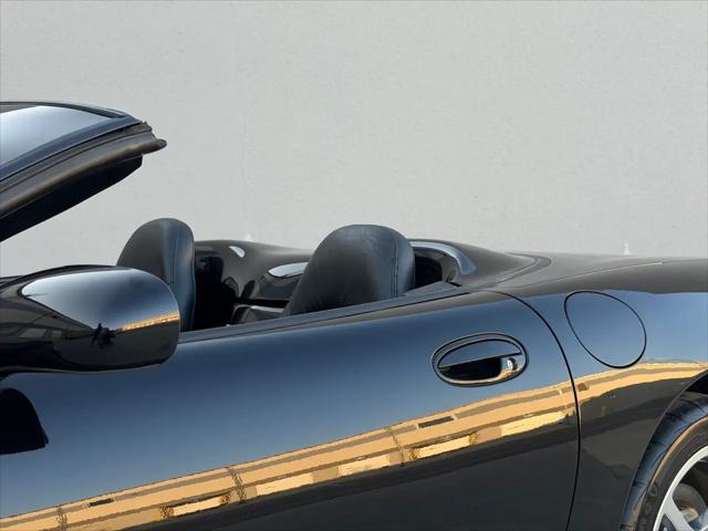 2003 Chevrolet Corvette Base