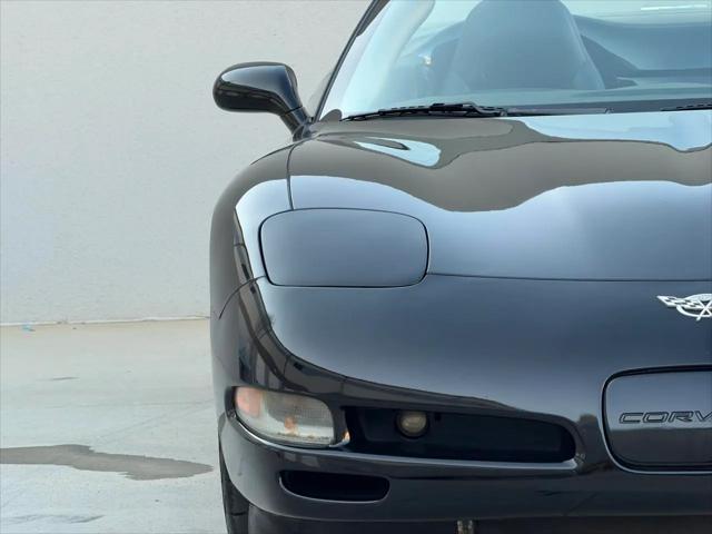 2003 Chevrolet Corvette Base