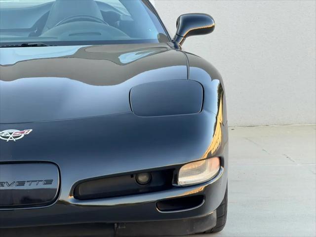 2003 Chevrolet Corvette Base