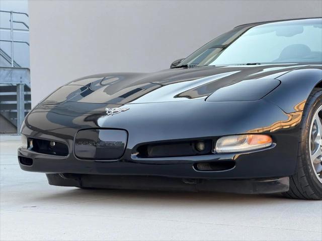 2003 Chevrolet Corvette Base