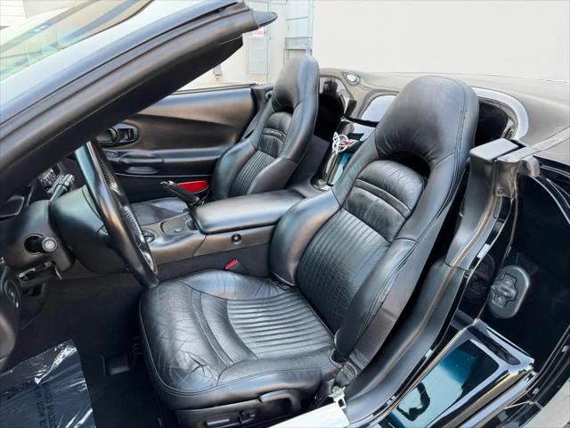 2003 Chevrolet Corvette Base