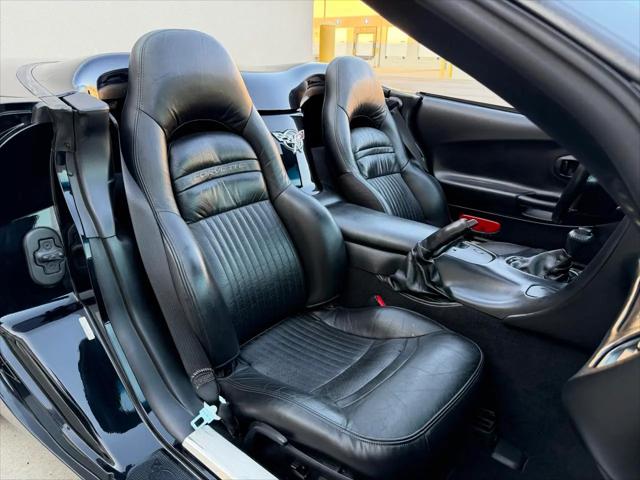 2003 Chevrolet Corvette Base