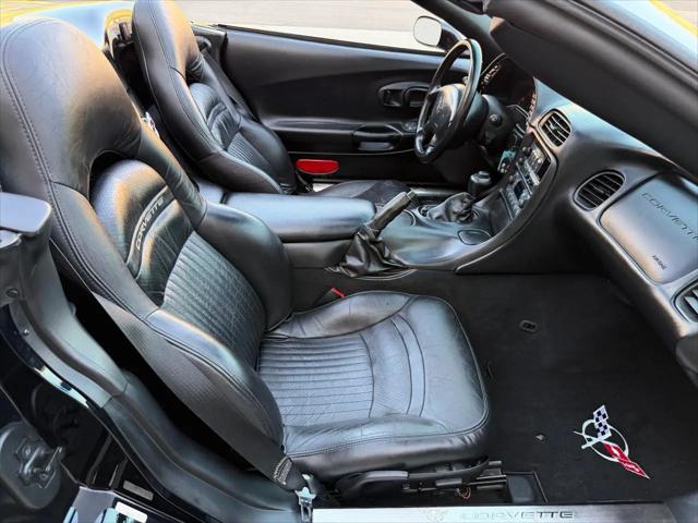2003 Chevrolet Corvette Base