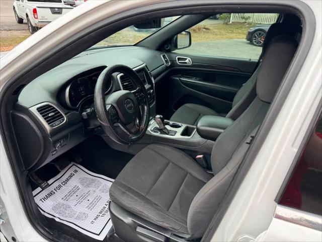 2019 Jeep Grand Cherokee Laredo 4x2