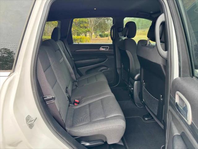 2019 Jeep Grand Cherokee Laredo 4x2