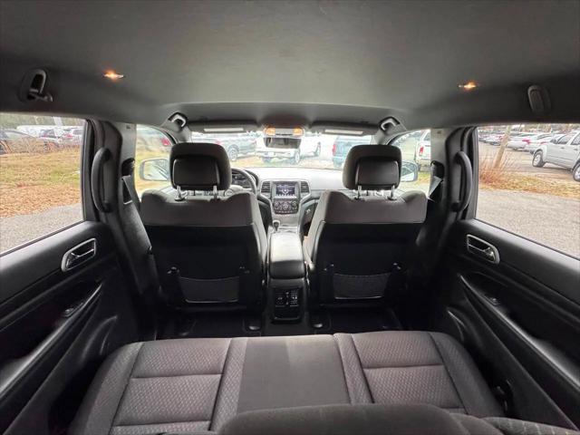 2019 Jeep Grand Cherokee Laredo 4x2