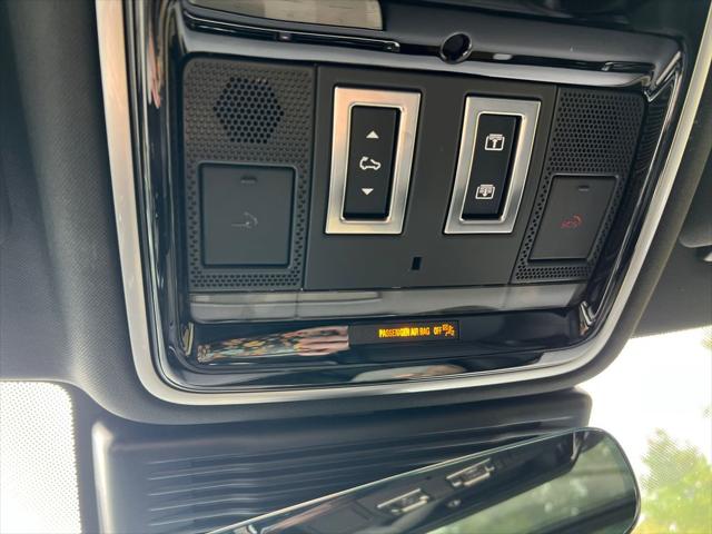2024 Land Rover Range Rover Velar P250 Dynamic SE