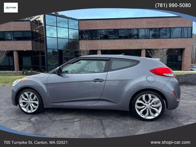 2013 Hyundai Veloster Base w/Black