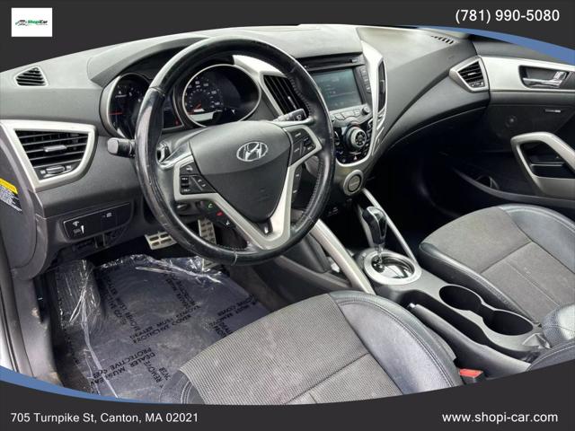 2013 Hyundai Veloster Base w/Black