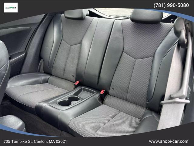2013 Hyundai Veloster Base w/Black