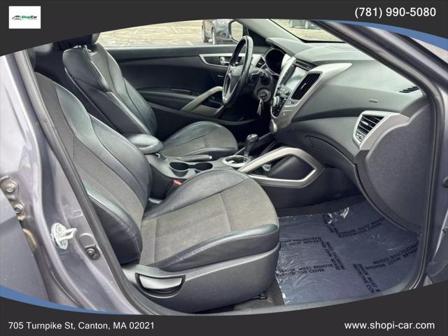 2013 Hyundai Veloster Base w/Black