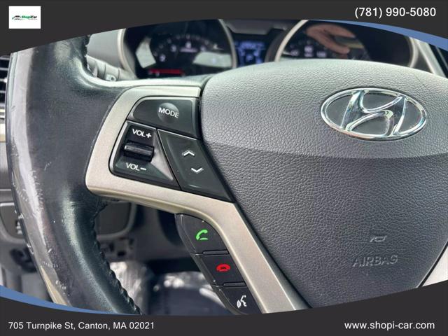 2013 Hyundai Veloster Base w/Black