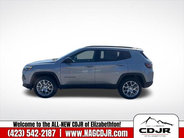 2023 Jeep Compass Latitude Lux FWD