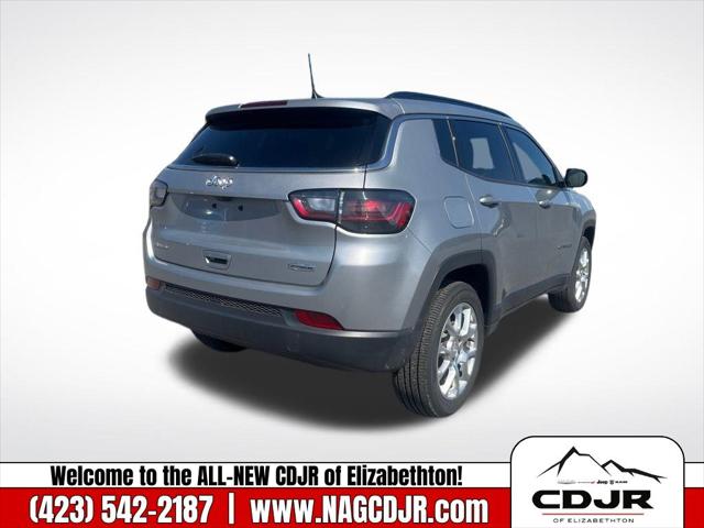 2023 Jeep Compass Latitude Lux FWD