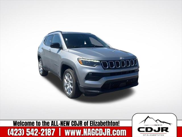 2023 Jeep Compass Latitude Lux FWD