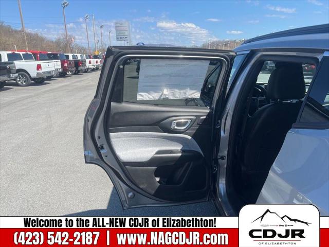 2023 Jeep Compass Latitude Lux FWD