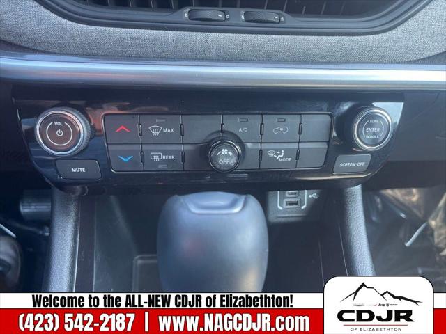 2023 Jeep Compass Latitude Lux FWD