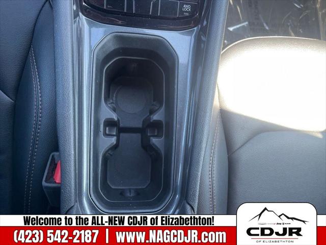 2023 Jeep Compass Latitude Lux FWD