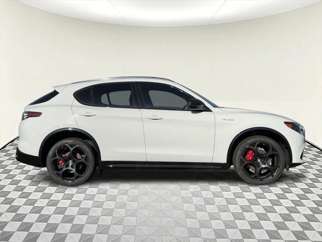 2024 Alfa Romeo Stelvio STELVIO VELOCE AWD