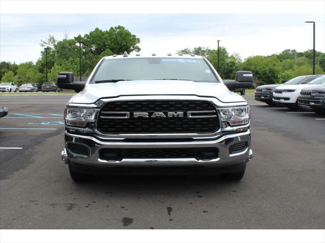 2024 RAM Ram 3500 RAM 3500 TRADESMAN CREW CAB 4X4 8 BOX