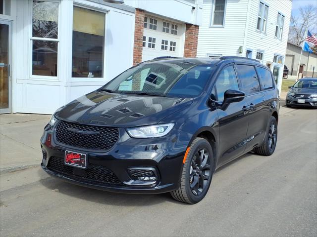 2023 Chrysler Pacifica Touring L AWD